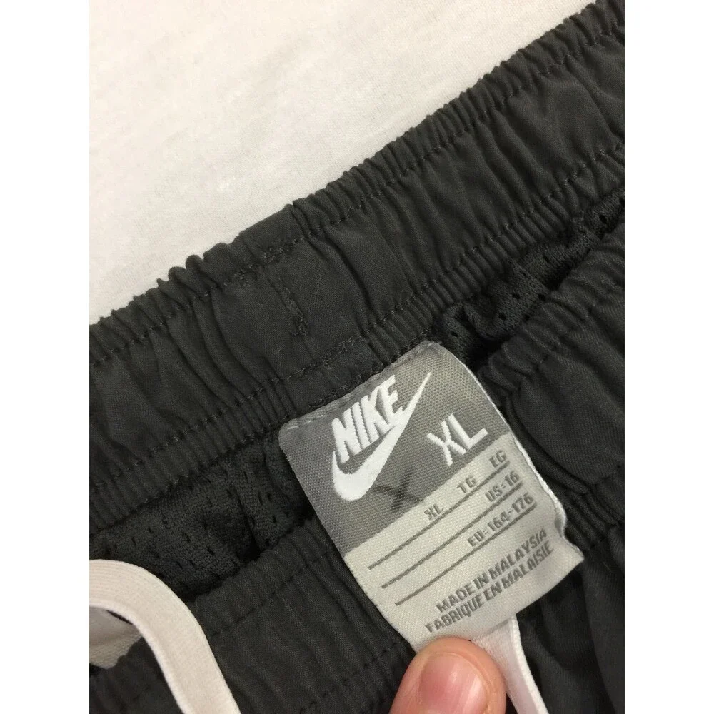 NIKE GIRLS ATHLETIC PANTS SIZE 16